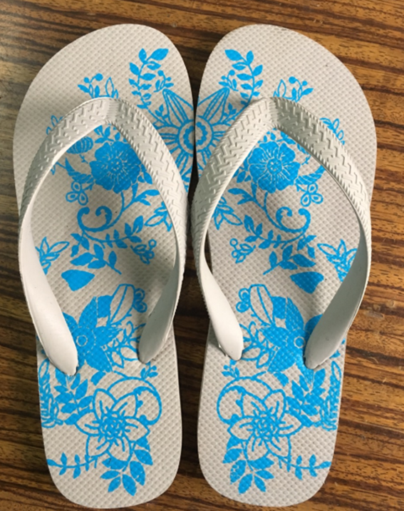 Closeout Black Grey Rubber Flip Flops Slippers For Men And Women