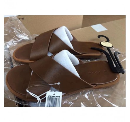 Brown Man Summer Slipper Shoe Stock For Supermarket