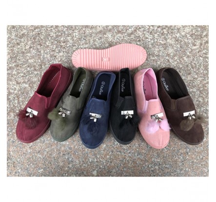 Women Cheap flat Shoes On Wholesale At Discount Price