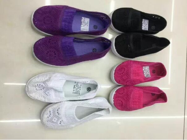 stock kids casual shoes clearance price