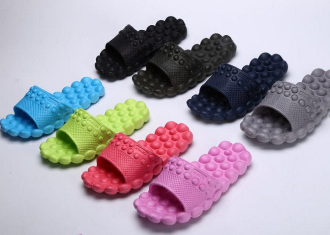stock slippers for man and woman