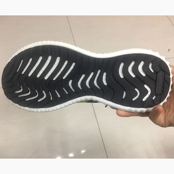 sports shoes mens stock wholesale 